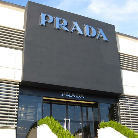 outlet prada macerata orari|prada outlet tuscany.